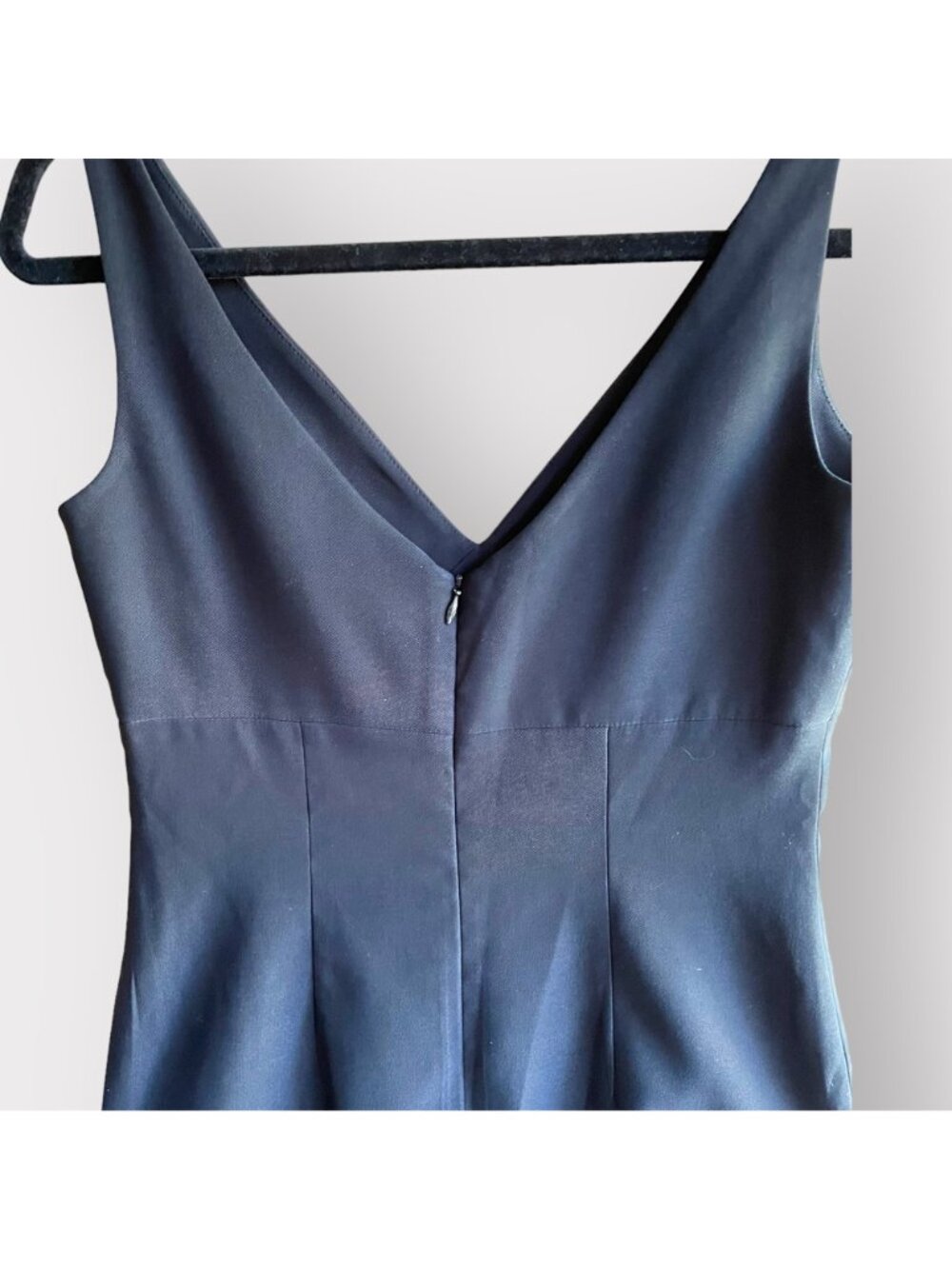 Laundry by Shelli Segal Size 8 VINTAGE Black Sleeveless V-Neck Bodycon Dress - Picture 10 of 11